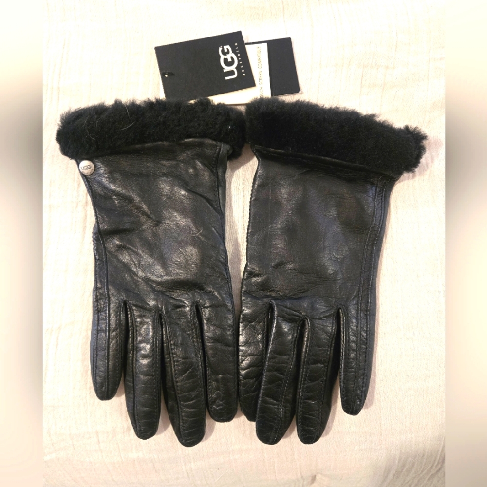 New w/ Tags / UGG Leather / Cashmere Woman's Gloves / Size L